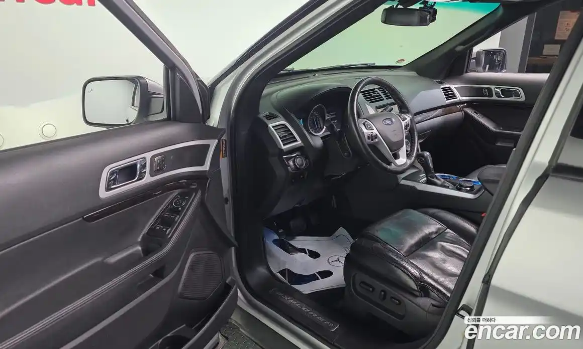Ford Explorer 2012 3.5 Автомат в Москве № 273462, фото 3