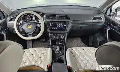 Volkswagen Tiguan 2020 2.0 Автомат в Москве № 276040, миниатюра 7