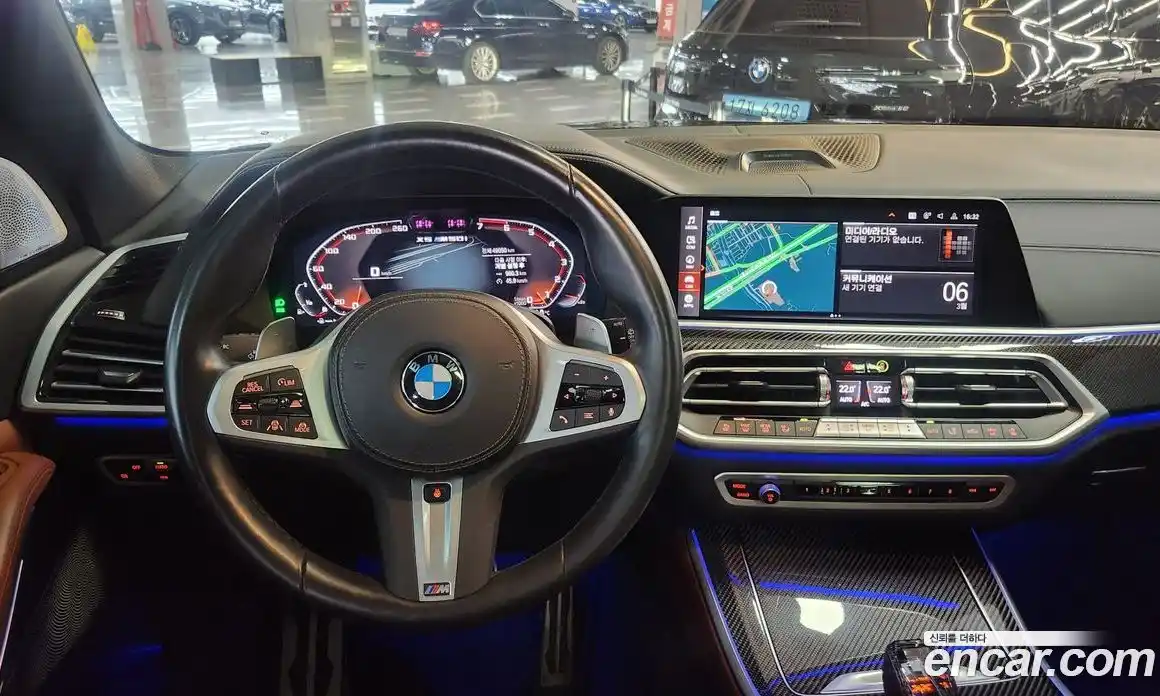 BMW X5 2023 4.4 Автомат в Москве № 281664, фото 15