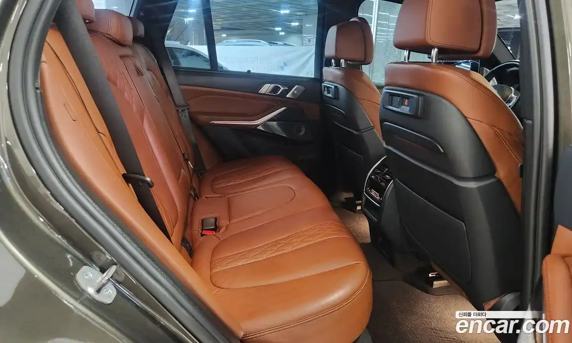 BMW X5 2023 4.4 Автомат в Москве № 281664, фото 10