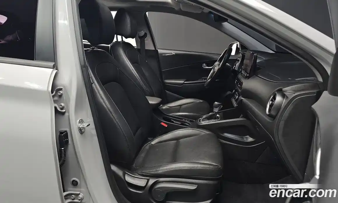 Hyundai Kona 2021 1.6 Автомат в Москве № 283163, фото 19