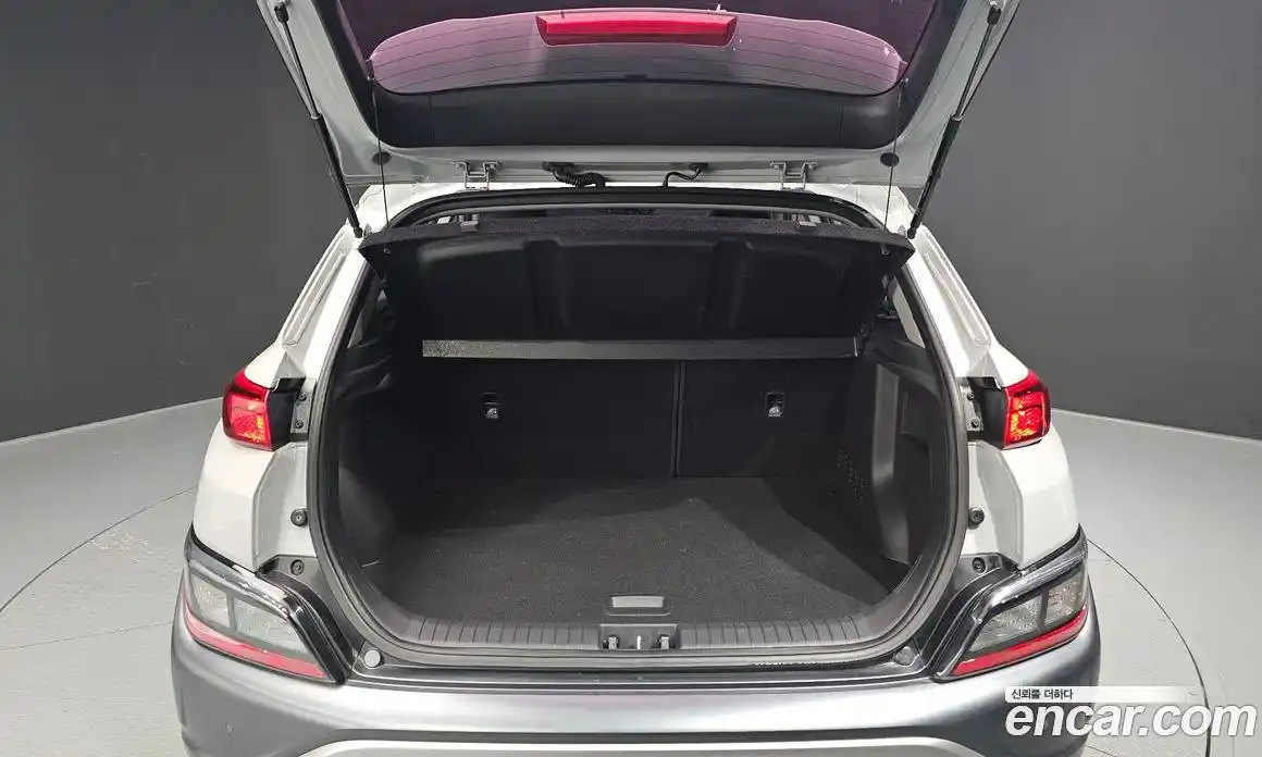 Hyundai Kona 2021 1.6 Автомат в Москве № 283163, фото 8