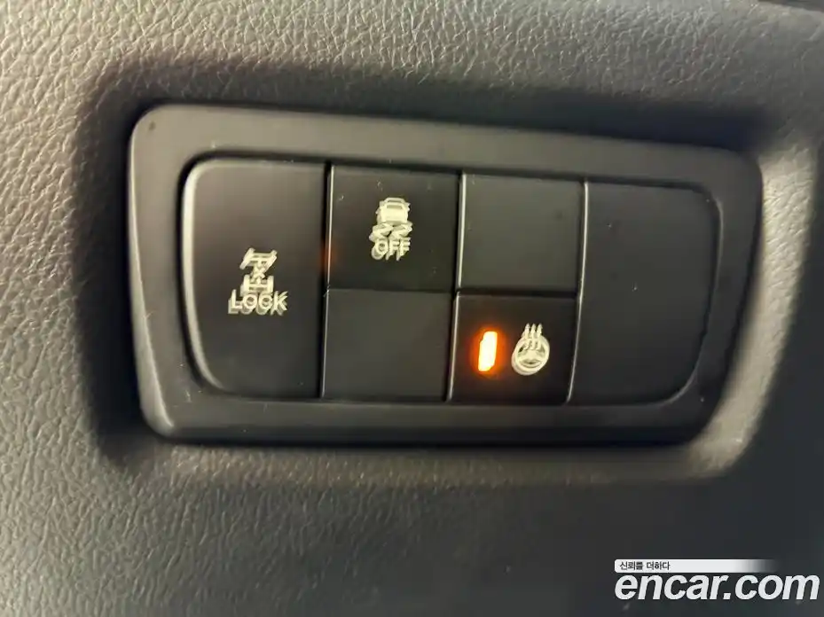 SsangYong Korando 2014 2.0 Автомат в Москве № 28443, фото 10