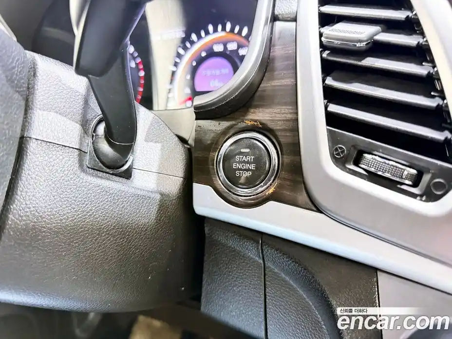 SsangYong Korando 2015 2.0 Автомат в Москве № 28660, фото 13