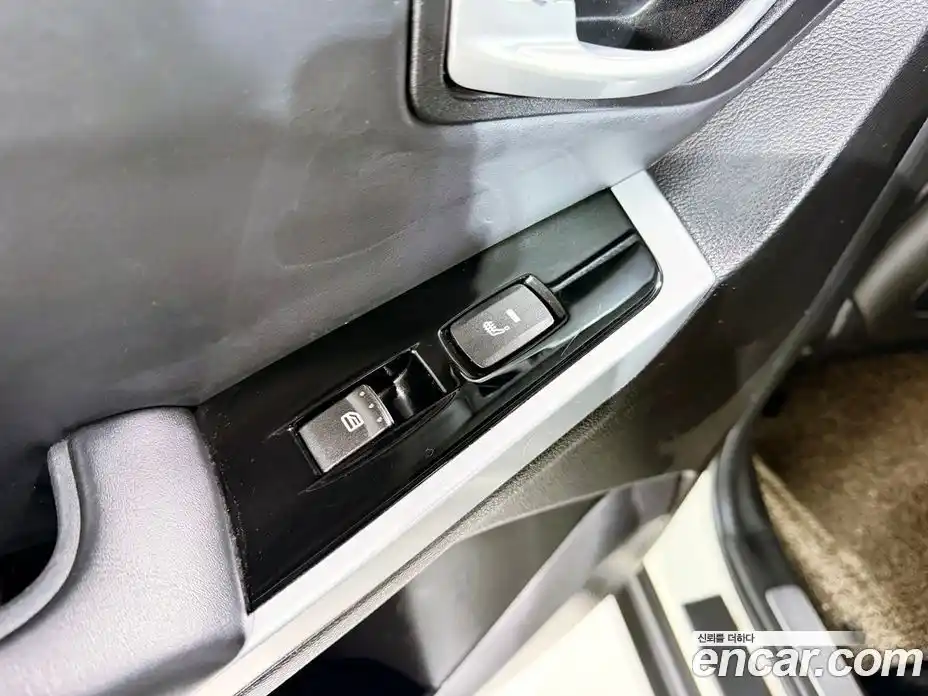 SsangYong Korando 2015 2.0 Автомат в Москве № 28660, фото 16