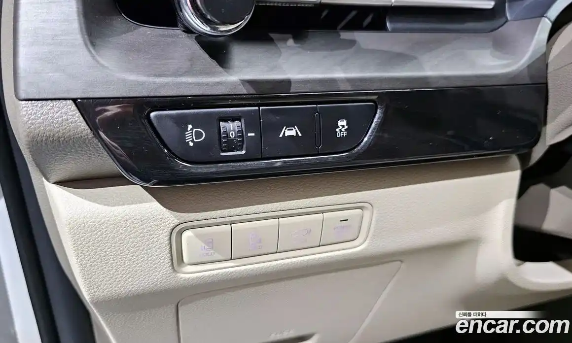 Kia Canival 2023 3.5 Автомат в Москве № 287010, фото 19