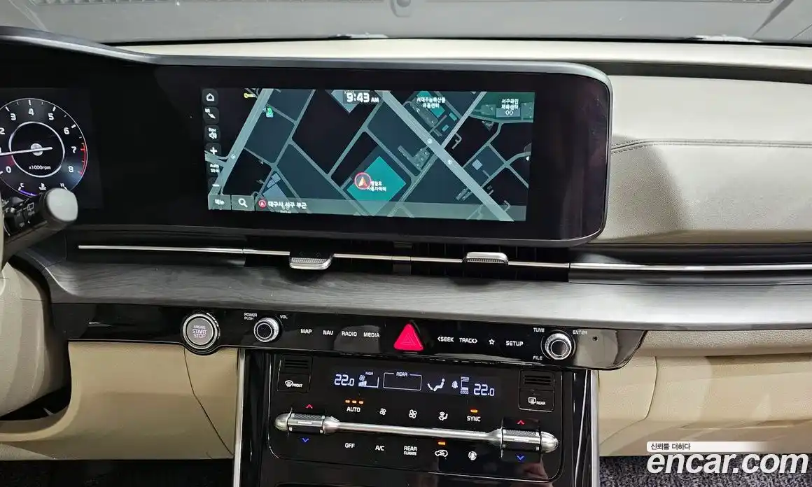 Kia Canival 2023 3.5 Автомат в Москве № 287010, фото 5