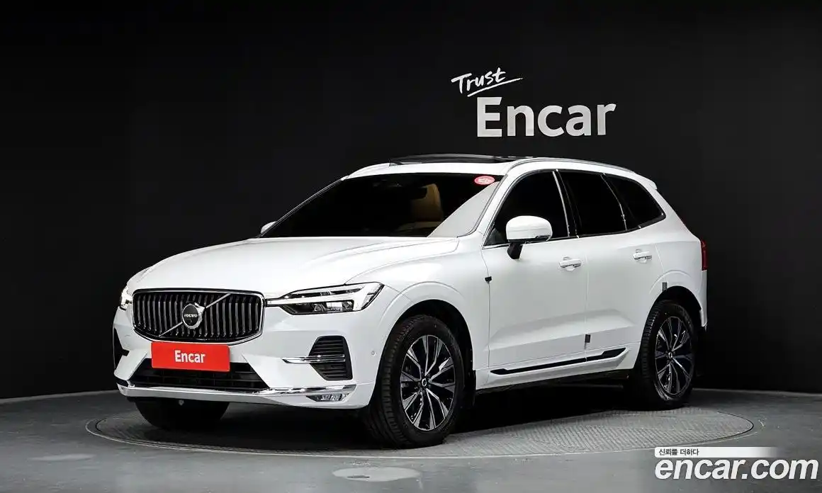 Volvo XC60 2023 2.0 Автомат в Москве № 292441, фото 12