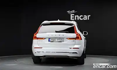 Volvo XC60 2023 2.0 Автомат в Москве № 292441, миниатюра 2