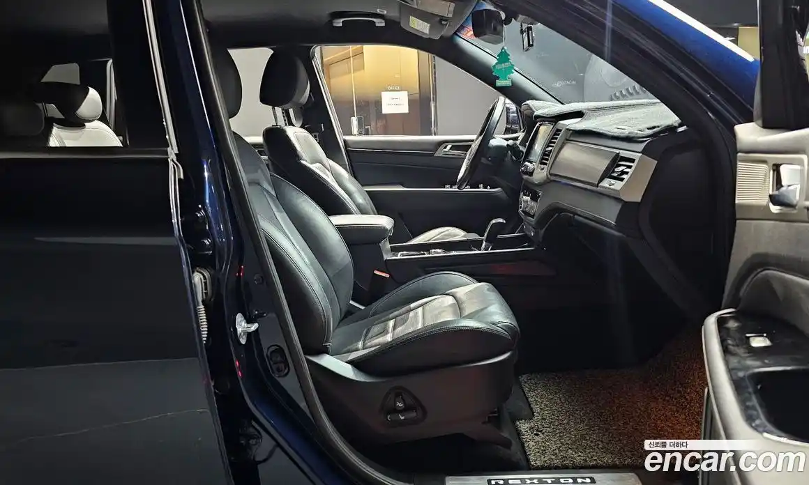 SsangYong Rexton 2018 2.2 Автомат в Москве № 29865, фото 16