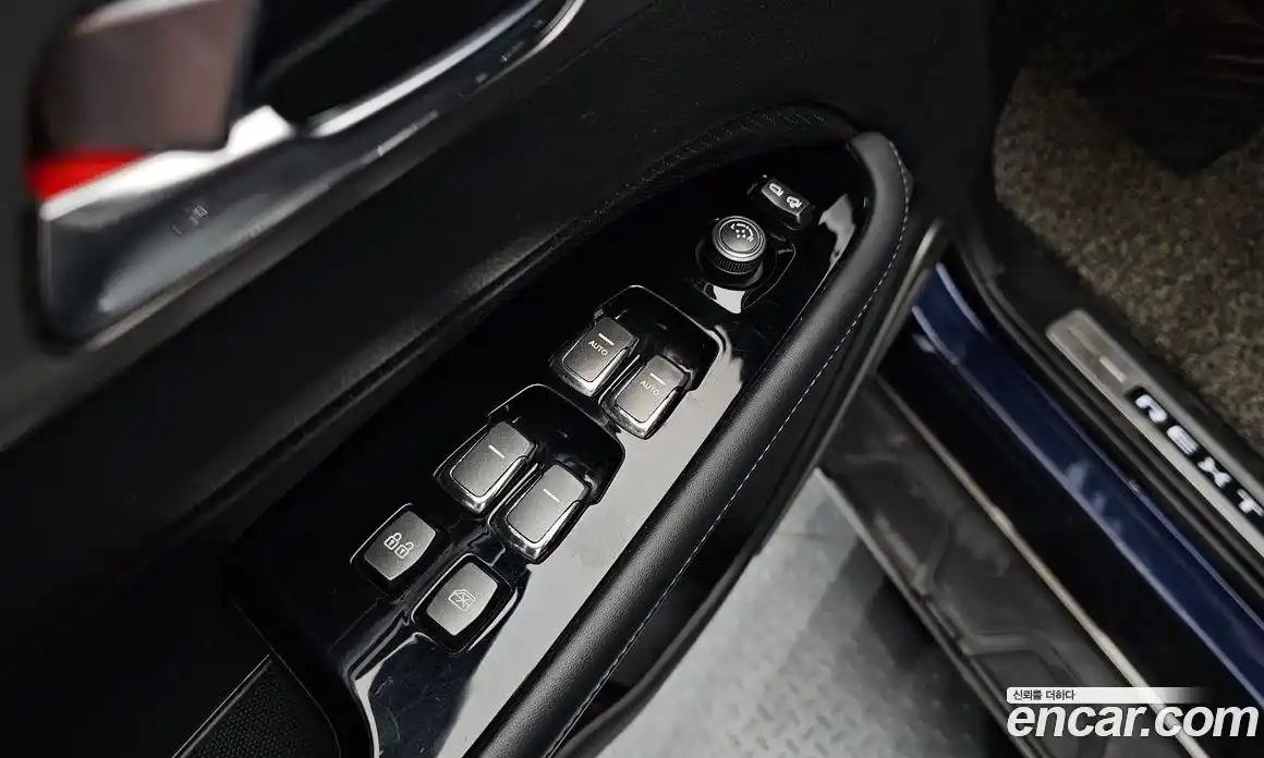 SsangYong Rexton 2018 2.2 Автомат в Москве № 29865, фото 3