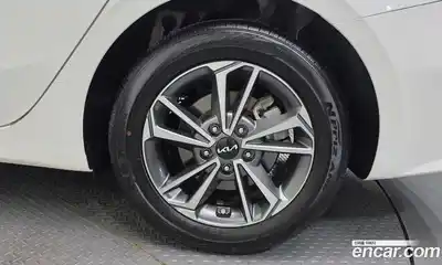 Kia K3 2022 1.6 Автомат в Москве № 306368, миниатюра 9