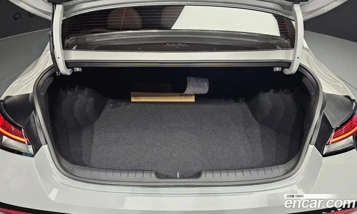 Hyundai Avante 2025 1.6 Автомат в Москве № 318322, фото 8