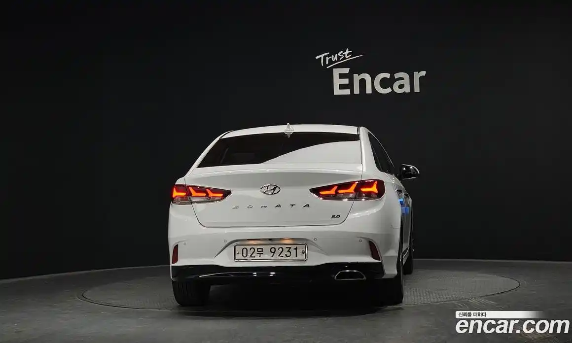 Hyundai Sonata 2018 2.0 Автомат в Москве № 319213, фото 14