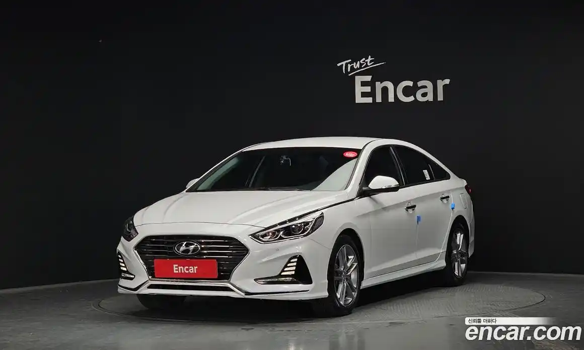 Hyundai Sonata 2018 2.0 Автомат в Москве № 319213, фото 16