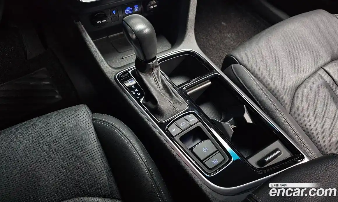 Hyundai Sonata 2018 2.0 Автомат в Москве № 319213, фото 17