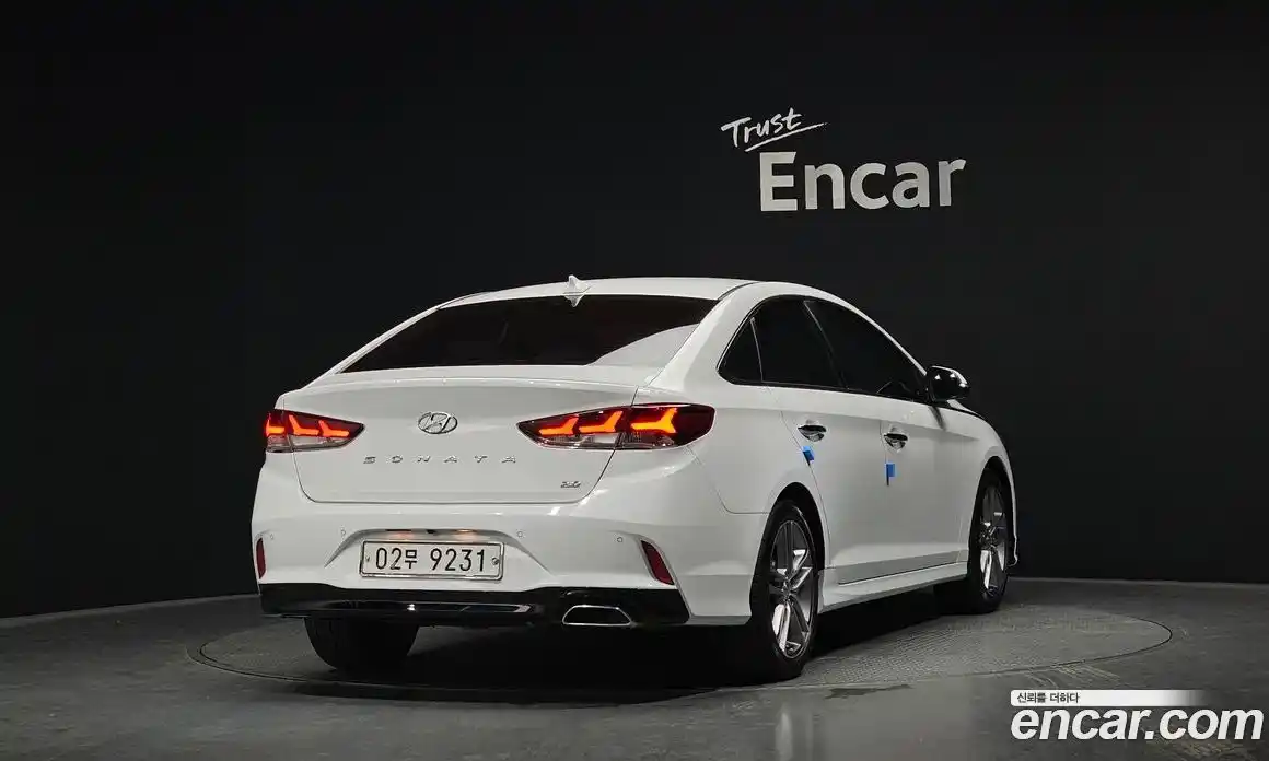 Hyundai Sonata 2018 2.0 Автомат в Москве № 319213, фото 19