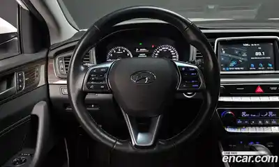 Hyundai Sonata 2018 2.0 Автомат в Москве № 319213, миниатюра 2