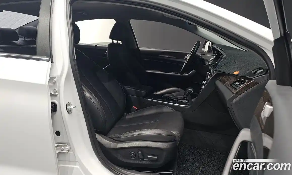 Hyundai Sonata 2018 2.0 Автомат в Москве № 319213, фото 3