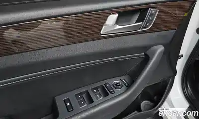 Hyundai Sonata 2018 2.0 Автомат в Москве № 319213, миниатюра 6