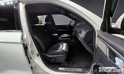 SsangYong Rexton 2018 2.2 Автомат в Москве № 32097, миниатюра 5