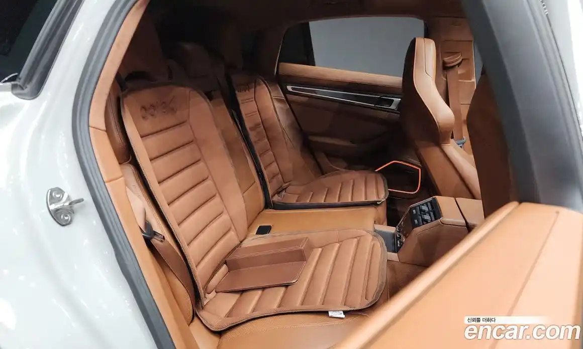 Porsche Panamera 2023 4.0 Автомат в Москве № 344438, фото 15