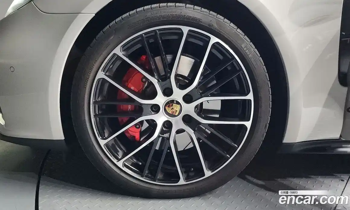 Porsche Panamera 2023 4.0 Автомат в Москве № 344438, фото 4