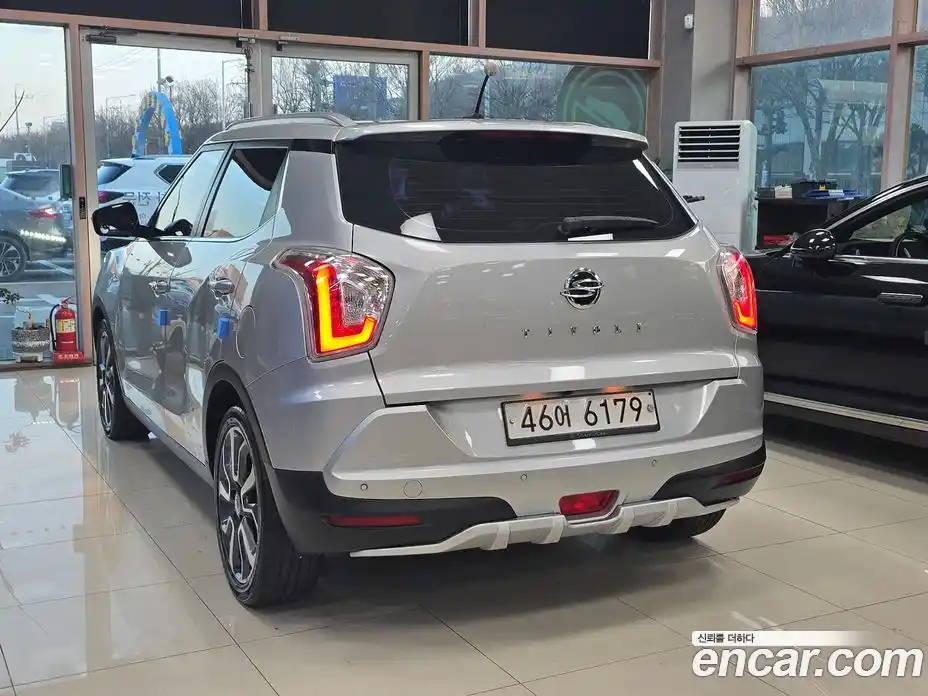 SsangYong TIBOLI 2015 1.6 Автомат в Москве № 35838, фото 4