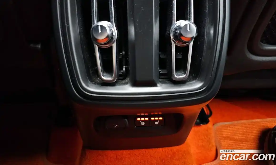 Volvo XC40 2020 2.0 Автомат в Москве № 373925, фото 18