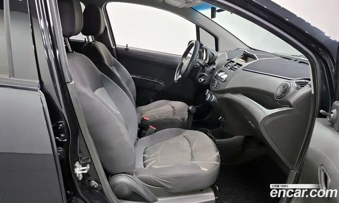 Chevrolet Spark 2014 1.0 Автомат в Москве № 37430, фото 18