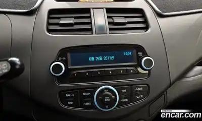 Chevrolet Spark 2014 1.0 Автомат в Москве № 37430, миниатюра 7