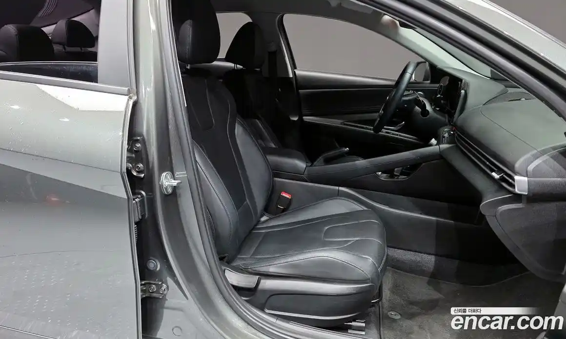 Hyundai Avante 2023 1.6 Автомат в Москве № 381582, фото 11