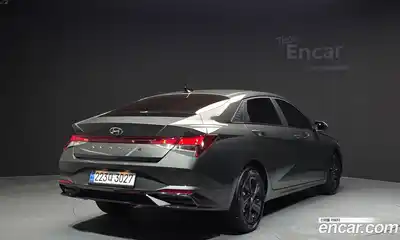 Hyundai Avante 2023 1.6 Автомат в Москве № 381582, миниатюра 2