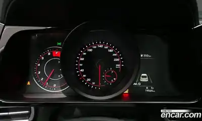 Hyundai Avante 2023 1.6 Автомат в Москве № 381582, миниатюра 8