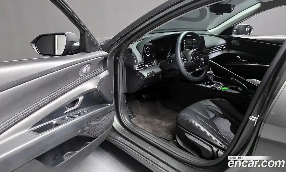 Hyundai Avante 2023 1.6 Автомат в Москве № 381582, фото 10