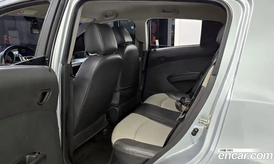 Chevrolet Spark 2012 1.0 Автомат в Москве № 38257, фото 19