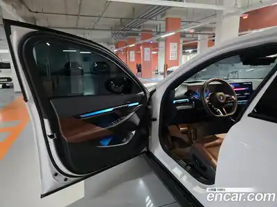BMW i5 2024 Автомат в Москве № 385634, миниатюра 6