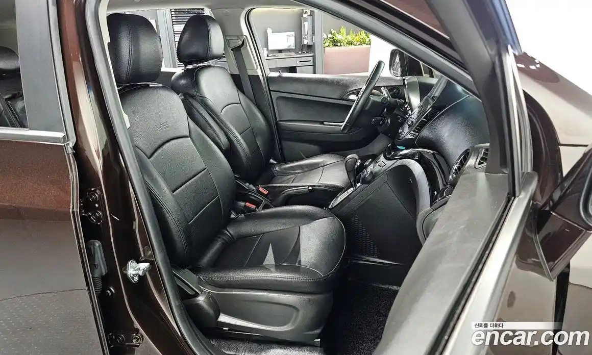 Chevrolet Orlando 2014 2.0 Автомат в Москве № 38576, фото 19