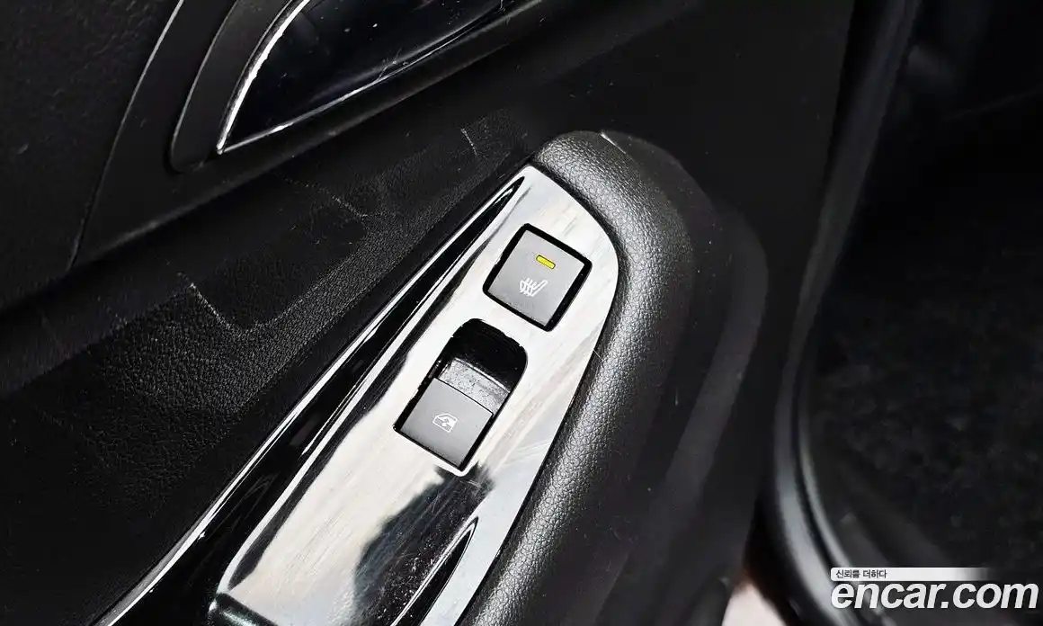 Chevrolet Orlando 2014 2.0 Автомат в Москве № 38576, фото 5