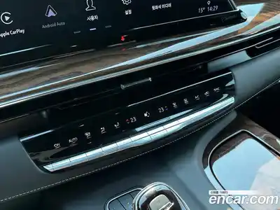 Cadillac Escalade 2024 6.2 Автомат в Москве № 386979, миниатюра 10