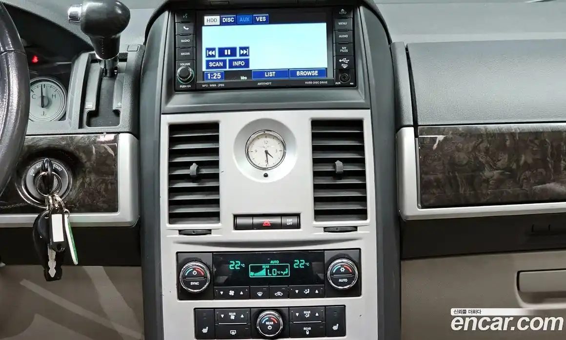 Chrysler Grand Voyager 2010 3.8 Автомат в Москве № 407532, фото 14