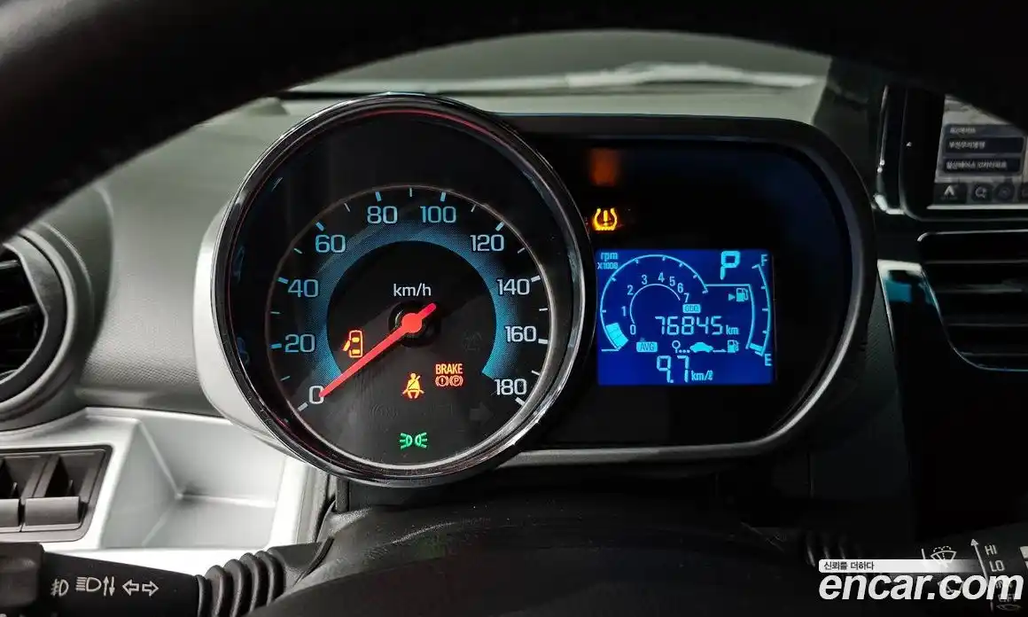 Chevrolet Spark 2015 1.0 Автомат в Москве № 41075, фото 17