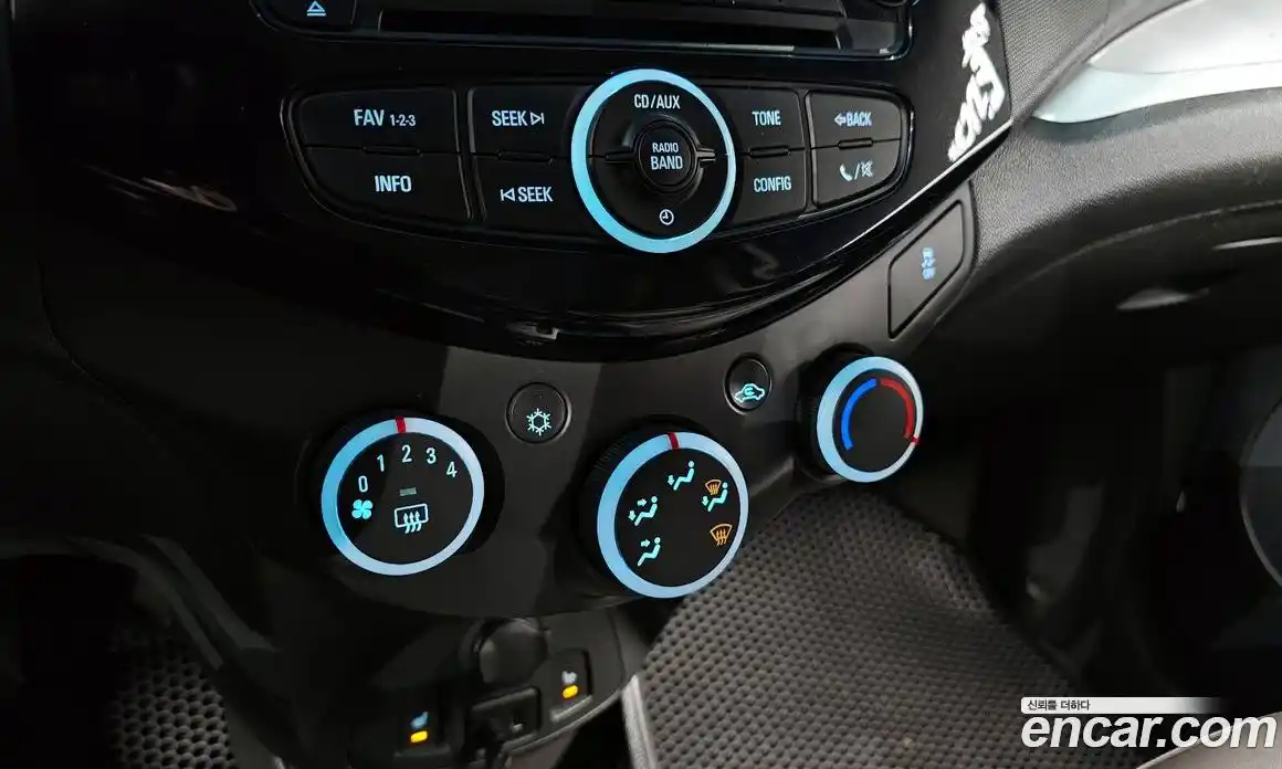 Chevrolet Spark 2015 1.0 Автомат в Москве № 41075, фото 20