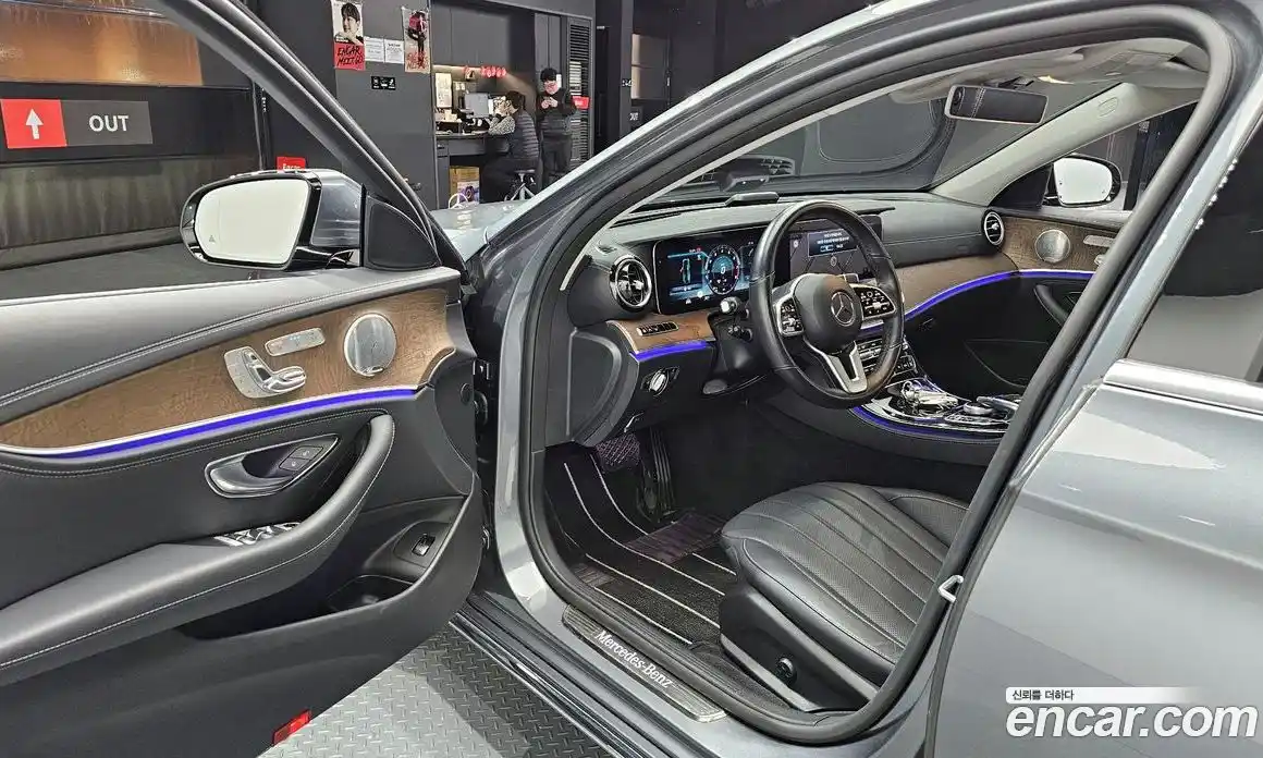 Mercedes-Benz E-Class 2019 2.0 Автомат в Москве № 412548, фото 11