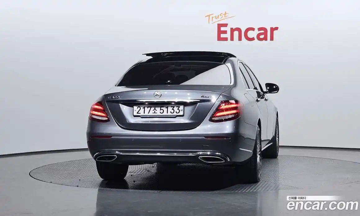 Mercedes-Benz E-Class 2019 2.0 Автомат в Москве № 412548, фото 4