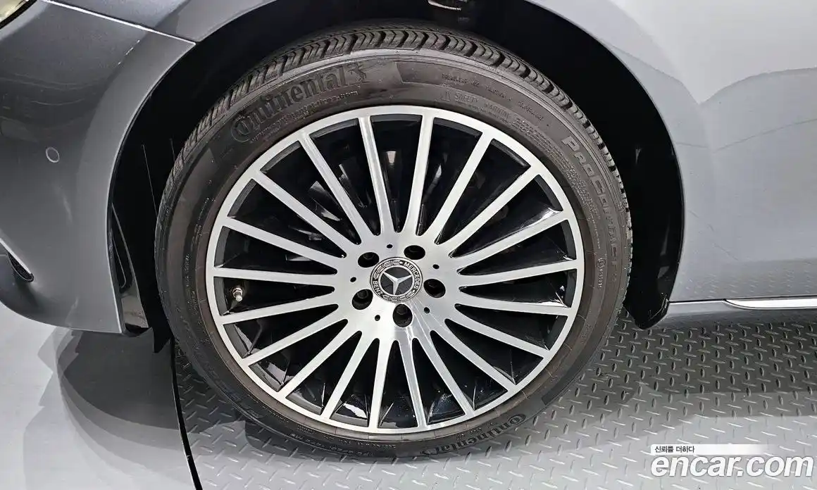 Mercedes-Benz E-Class 2019 2.0 Автомат в Москве № 412548, фото 5