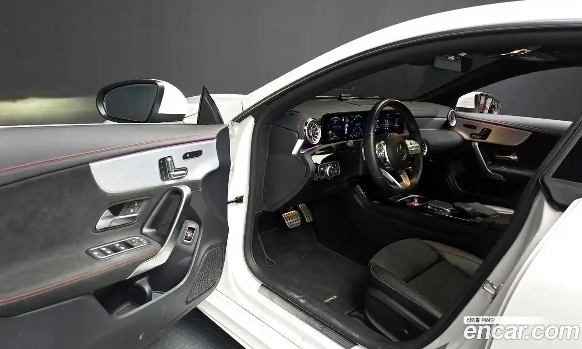 Mercedes-Benz CLA-Class 2022 2.0 Автомат в Москве № 412583, фото 11