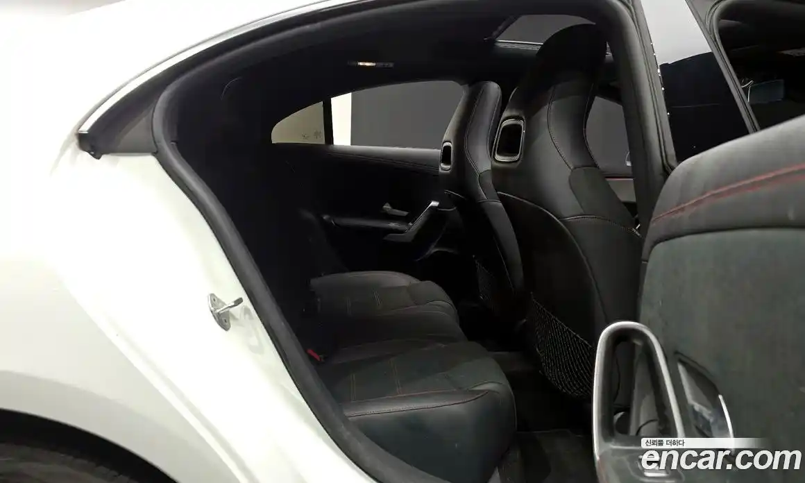 Mercedes-Benz CLA-Class 2022 2.0 Автомат в Москве № 412583, фото 12