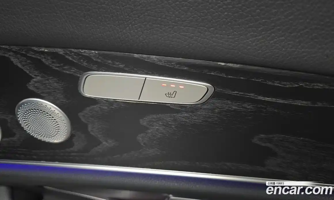 Mercedes-Benz E-Class 2018 2.0 Автомат в Москве № 428250, фото 18