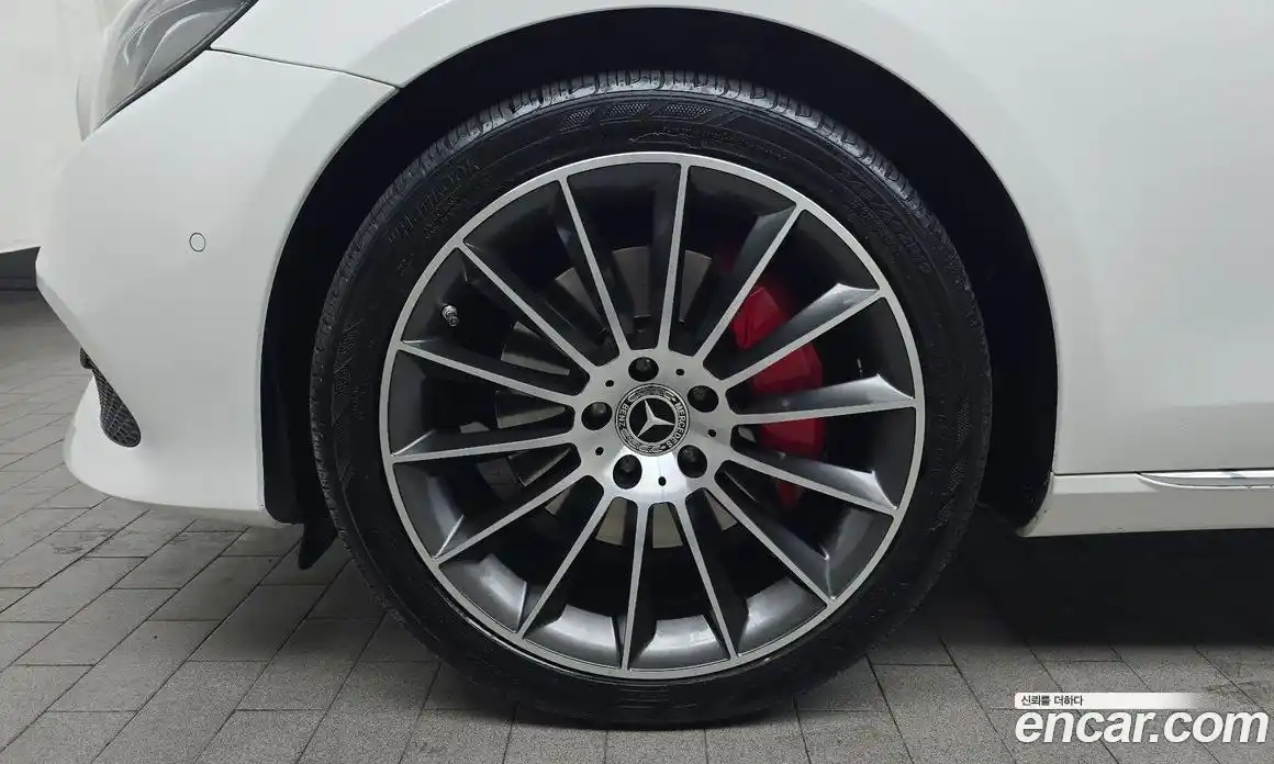 Mercedes-Benz E-Class 2018 2.0 Автомат в Москве № 428250, фото 5